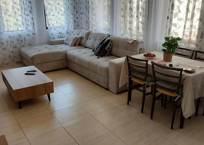 アパート Etara 2